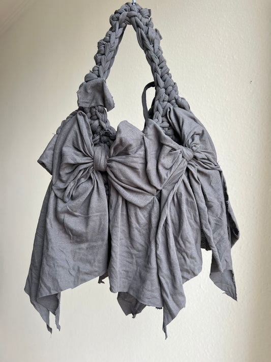 Gray bow bag