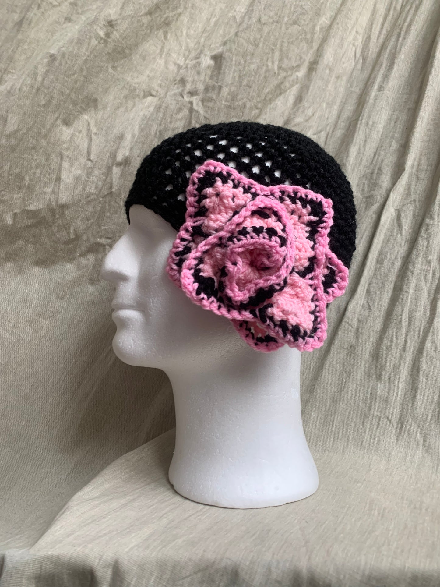 Black and pink flower hat